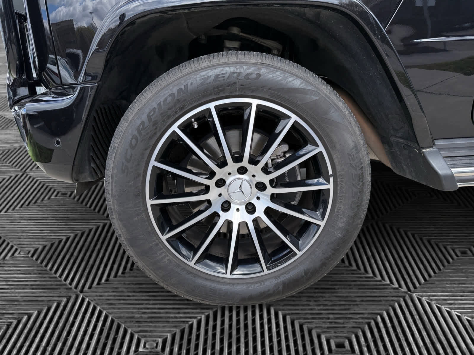 Certified 2021 Mercedes-Benz G 550 image 7