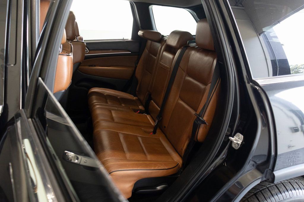 Used 2012 Jeep Grand Cherokee Overland image 19