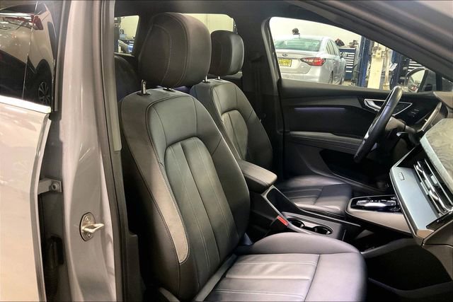 Certified 2024 Audi Q4 e-tron Prestige image 7
