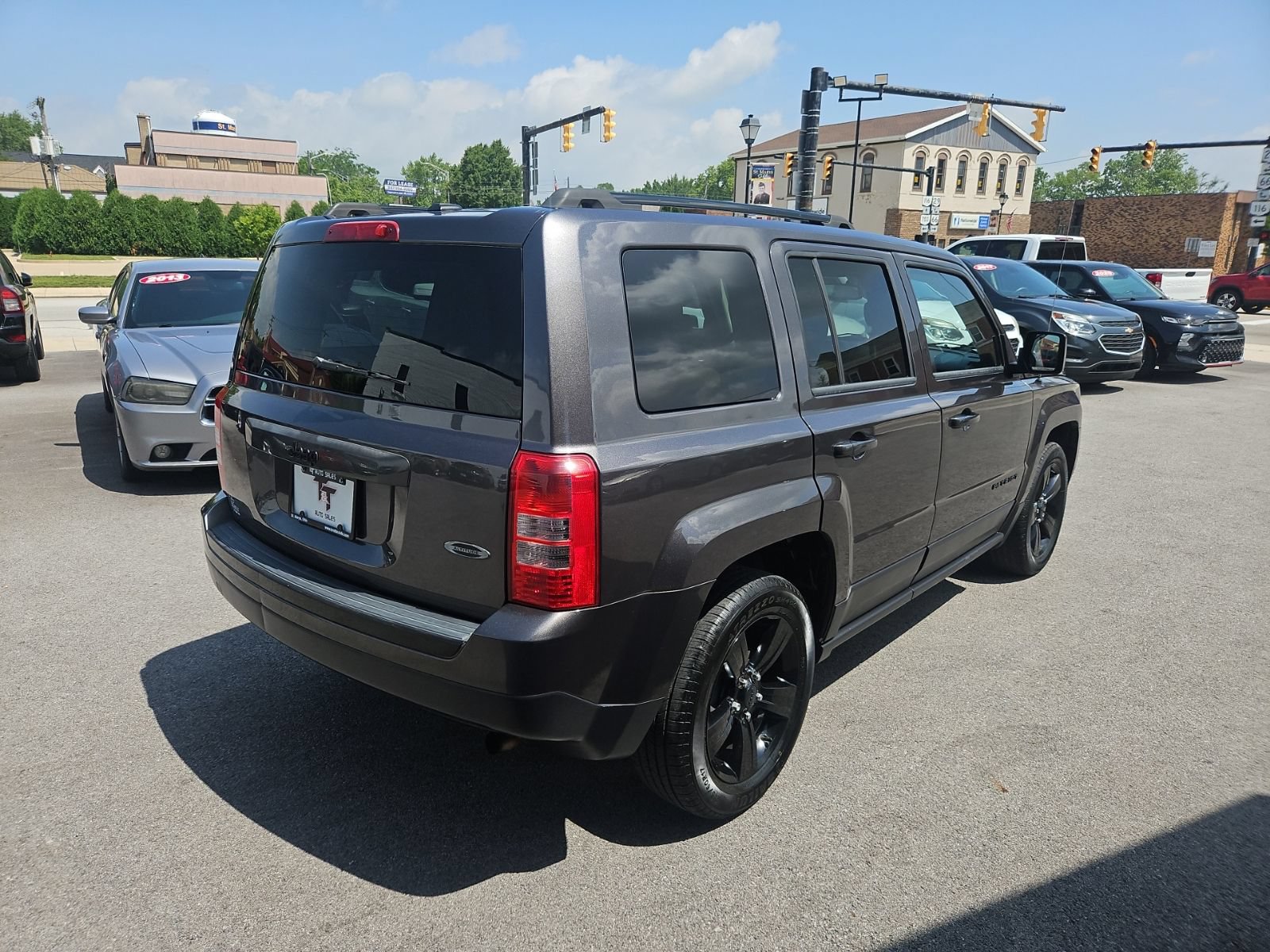 Used 2014 Jeep Patriot Sport w/ Power Value Group FWD image 6