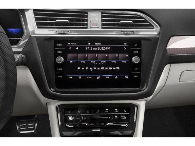 Used 2022 Volkswagen Tiguan SE R-Line FWD image 10