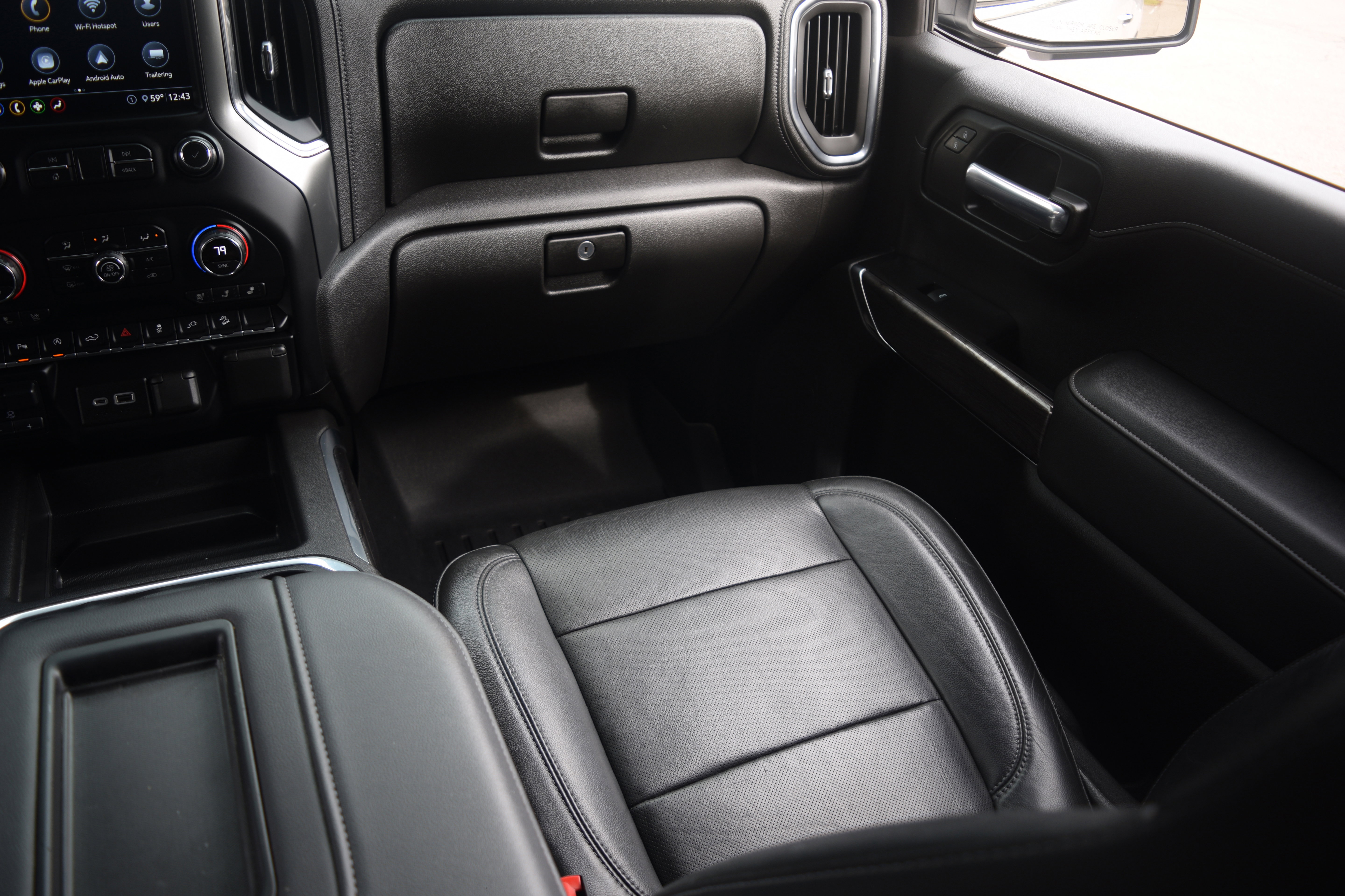 Used 2020 Chevrolet Silverado 1500 LTZ w/ LTZ Plus Package image 13