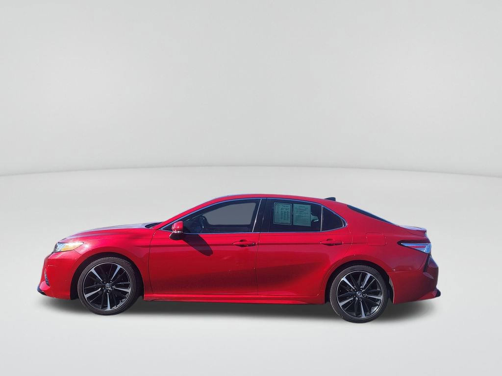 Used 2020 Toyota Camry XSE image 2