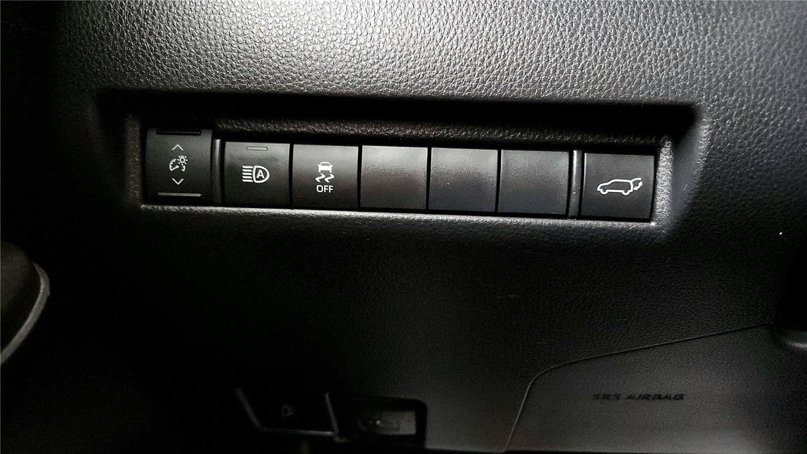 Certified 2023 Toyota Venza LE AWD/4WD image 32