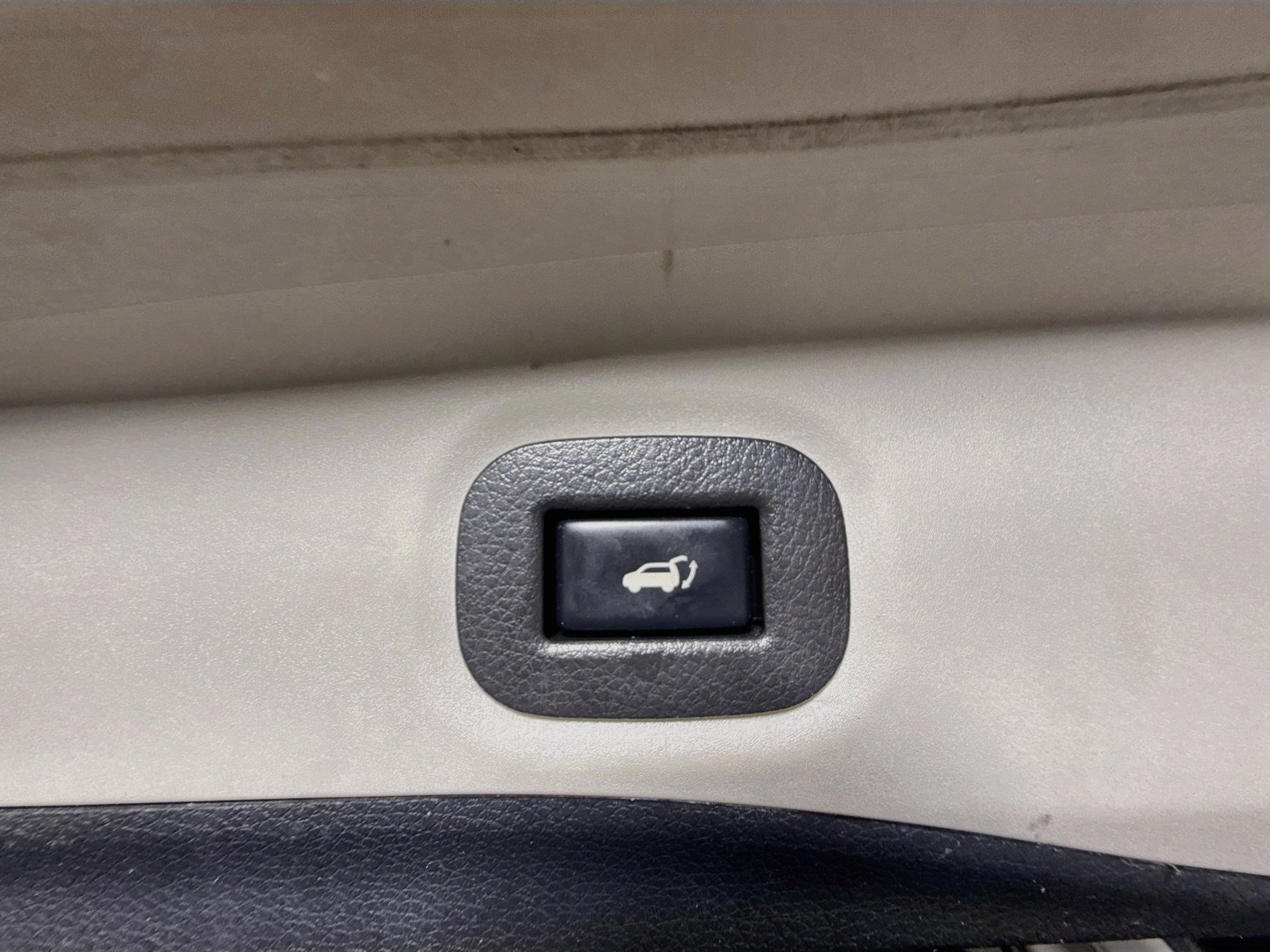 Used 2020 Nissan Rogue SV AWD/4WD image 43
