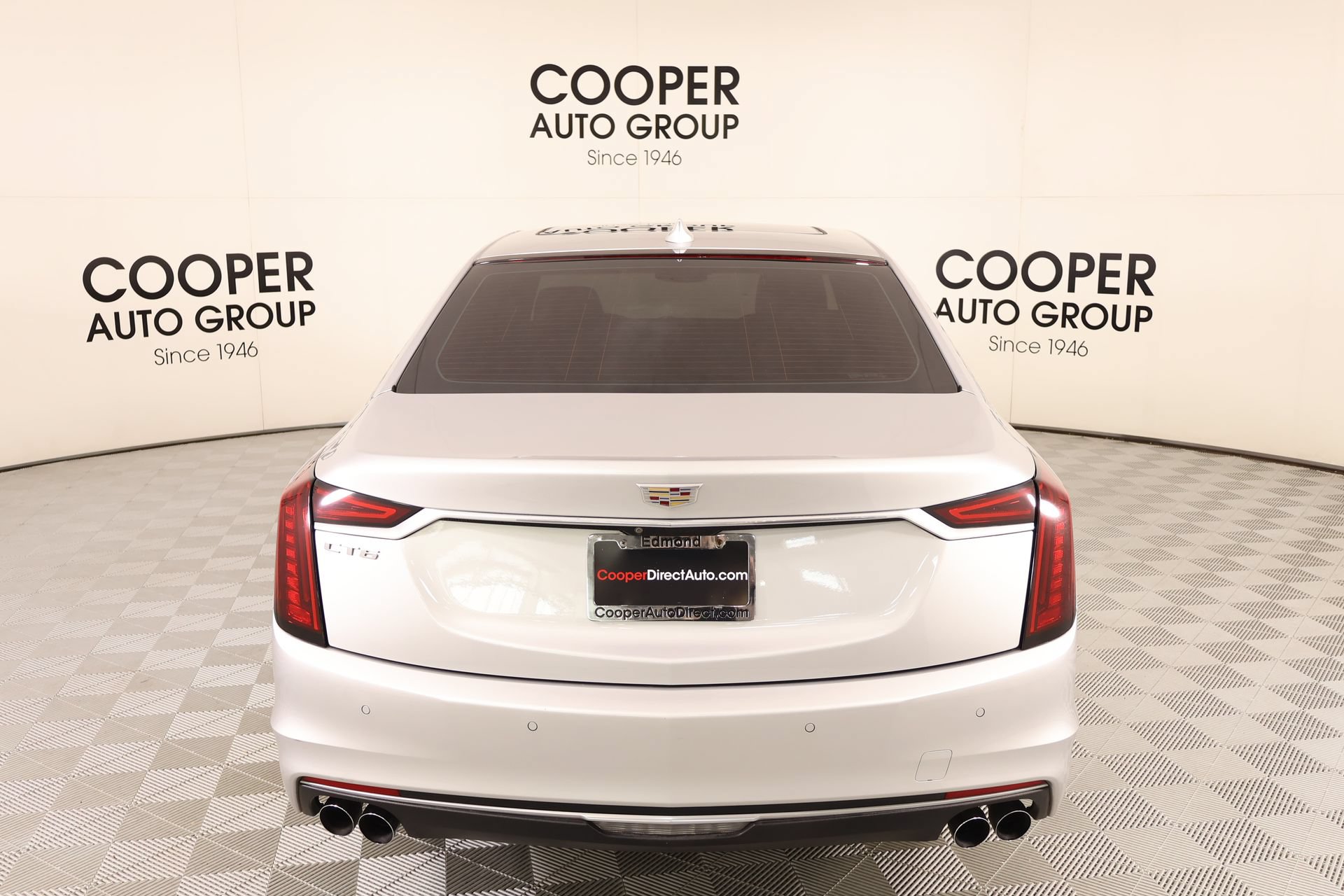 Used 2019 Cadillac CT6 Luxury w/ Driver Awareness Package RWD image 23