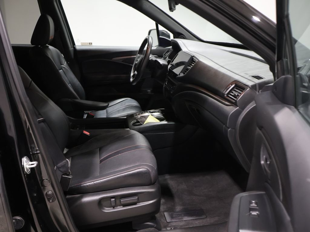 Used 2023 Honda Passport TrailSport image 22