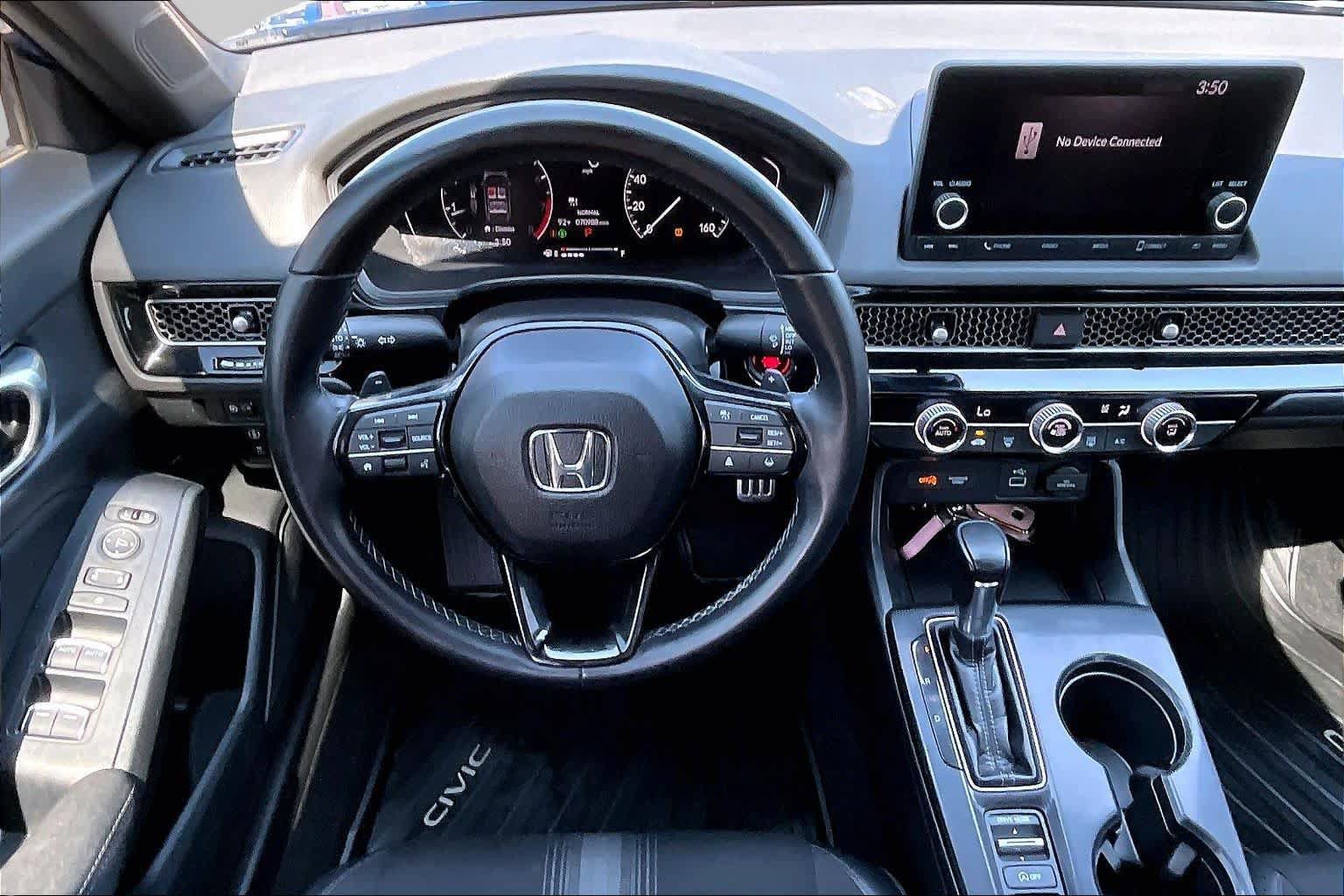 Used 2023 Honda Civic Sport image 6