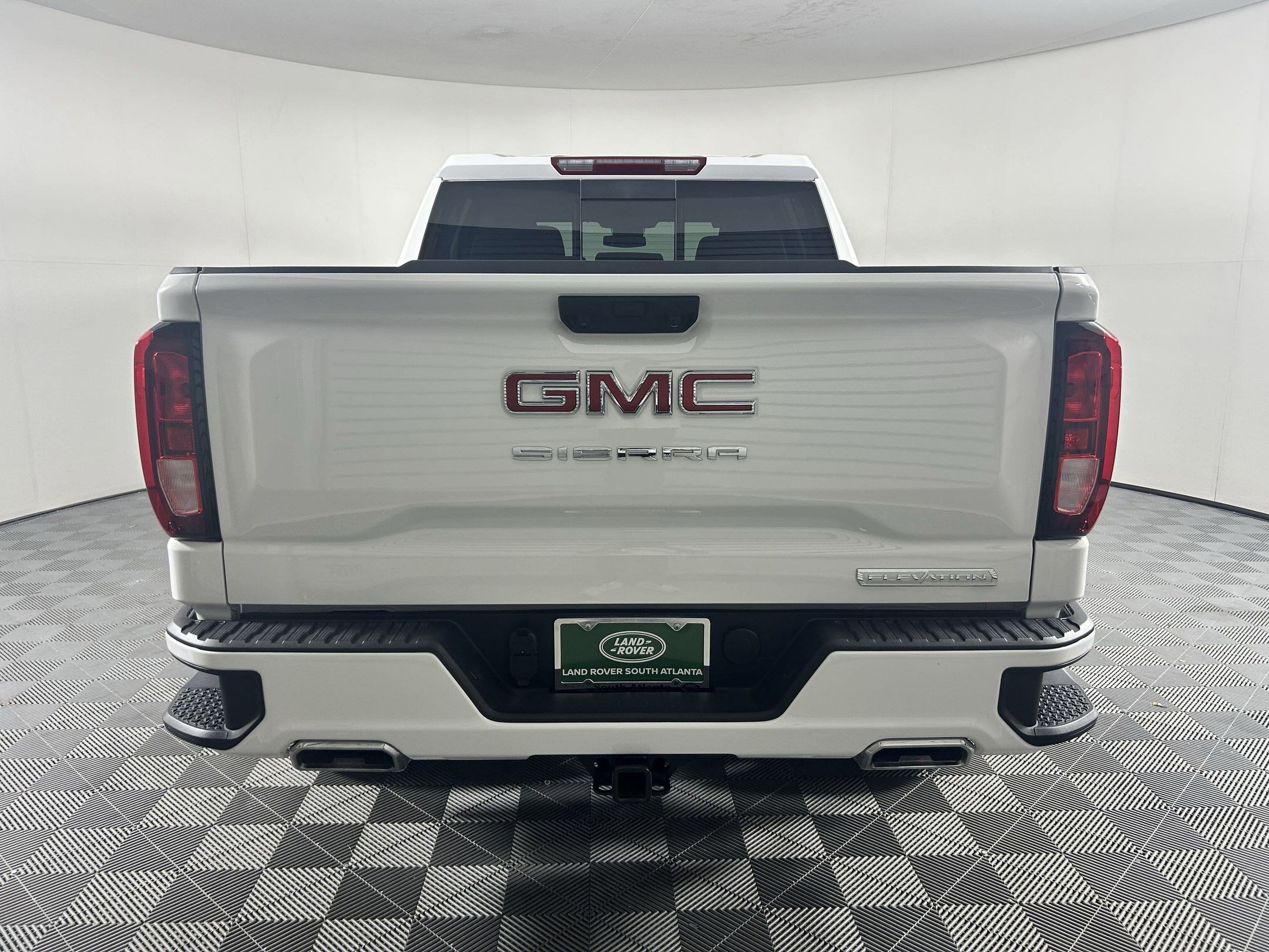 Used 2025 GMC Sierra 1500 Elevation w/ Preferred Package image 6