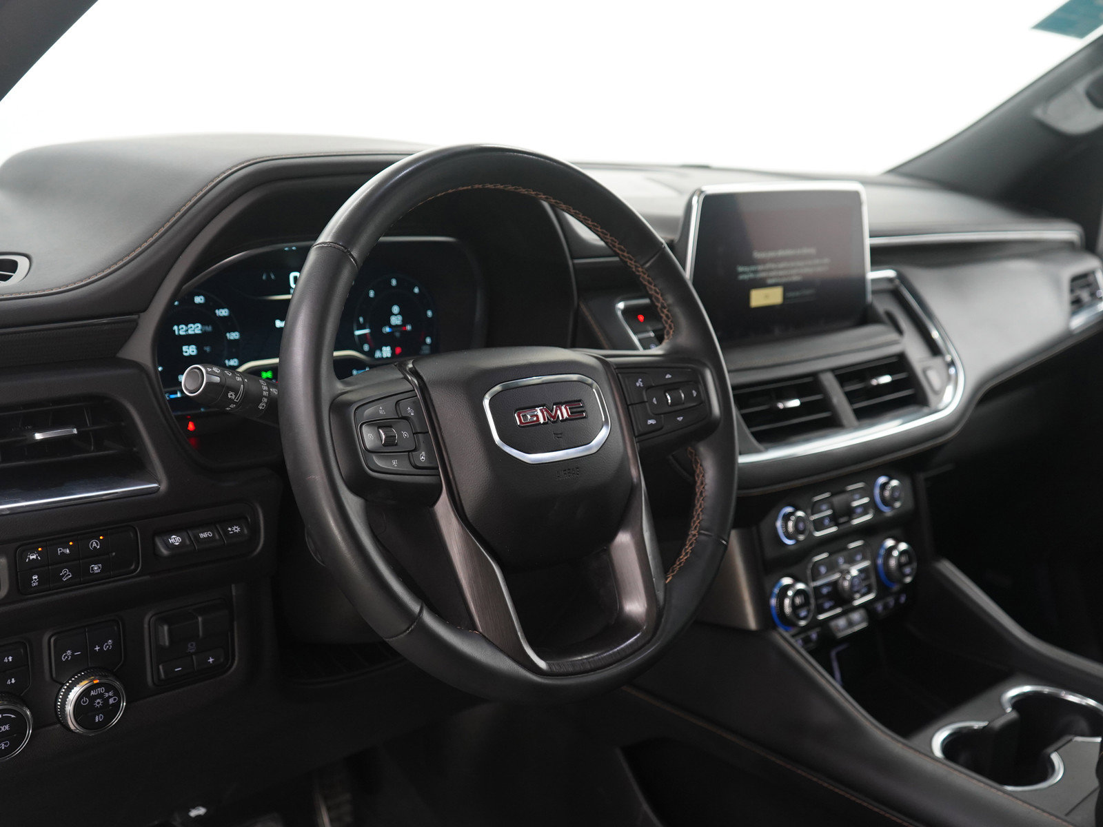Used 2023 GMC Yukon XL AT4 w/ AT4 Premium Plus Package image 24