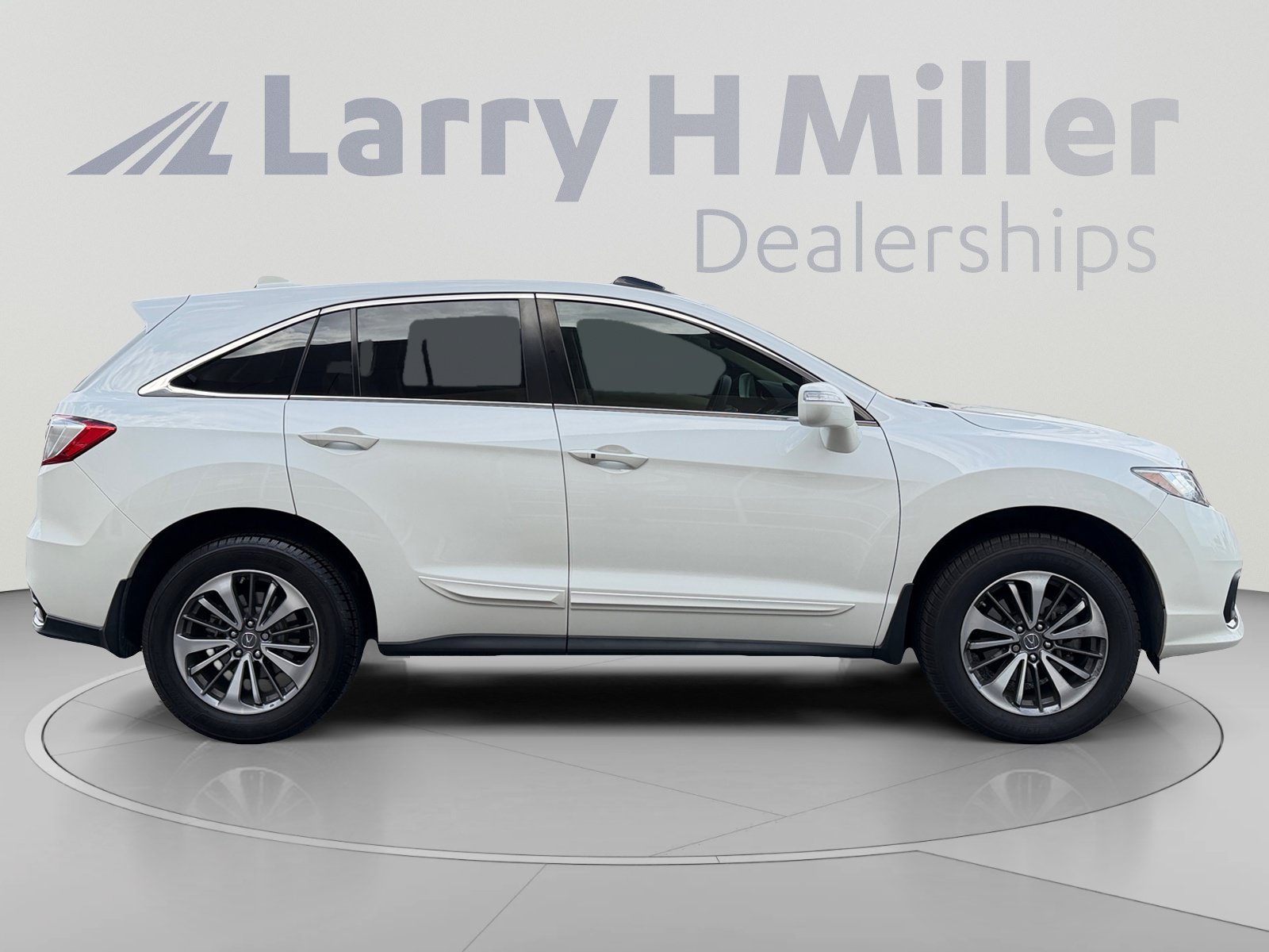 Used 2017 Acura RDX w/ Advance Package FWD image 6