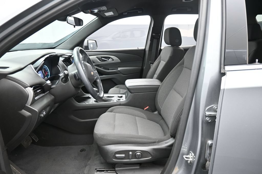 Used 2023 Chevrolet Traverse LT AWD/4WD image 20