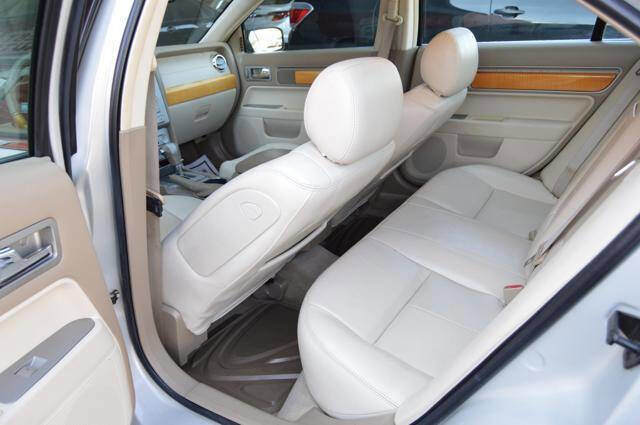 Used 2008 Lincoln MKZ image 42
