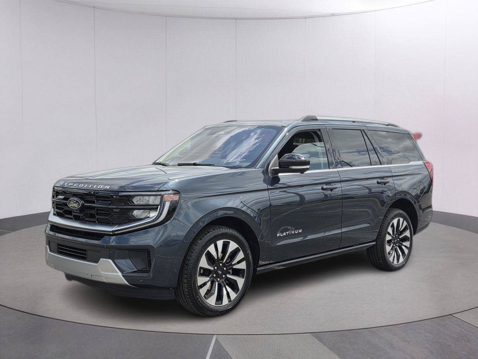 Used 2025 Ford Expedition Platinum w/ Driver's Package
