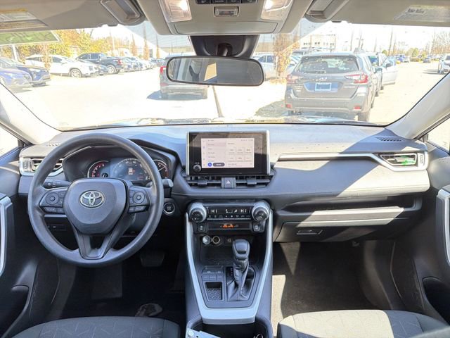 Used 2024 Toyota RAV4 XLE image 21