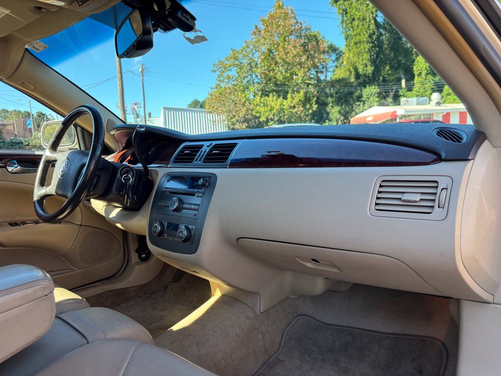 Used 2007 Buick Lucerne CXL FWD image 26