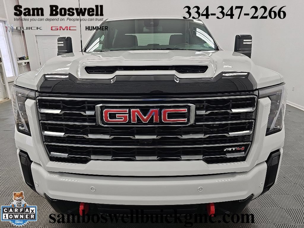 Used 2025 GMC Sierra 2500 AT4 AWD/4WD image 3