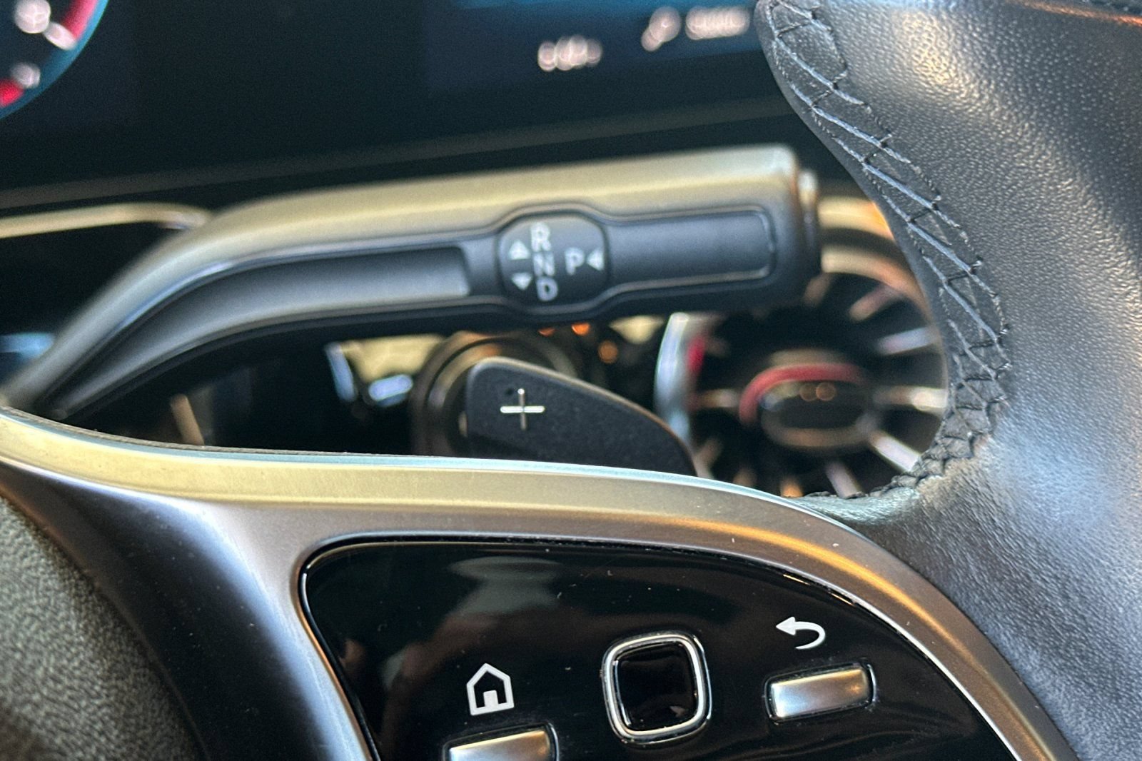 Certified 2023 Mercedes-Benz GLA 250 w/ Premium Package image 32