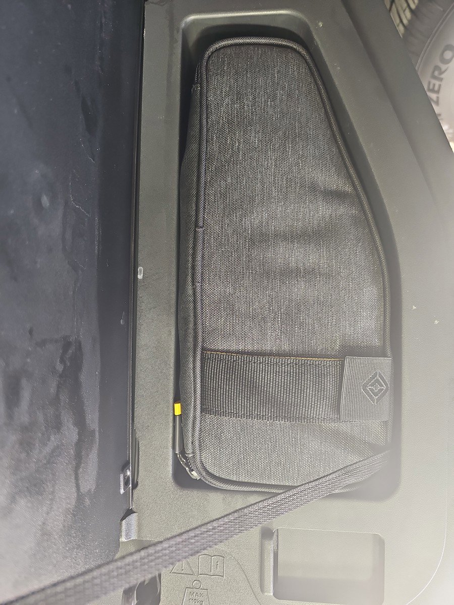 Used 2022 Rivian R1T Adventure AWD/4WD image 32
