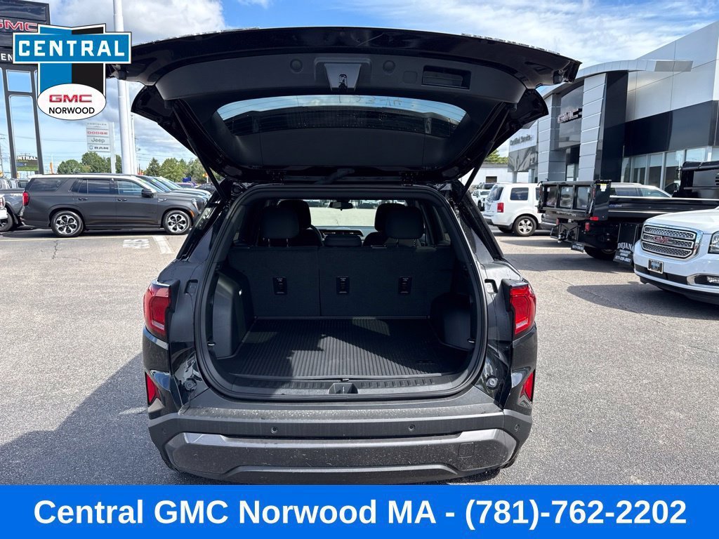 New 2027 GMC Terrain Elevation w/ LPO, Floor Liner Package AWD/4WD image 11