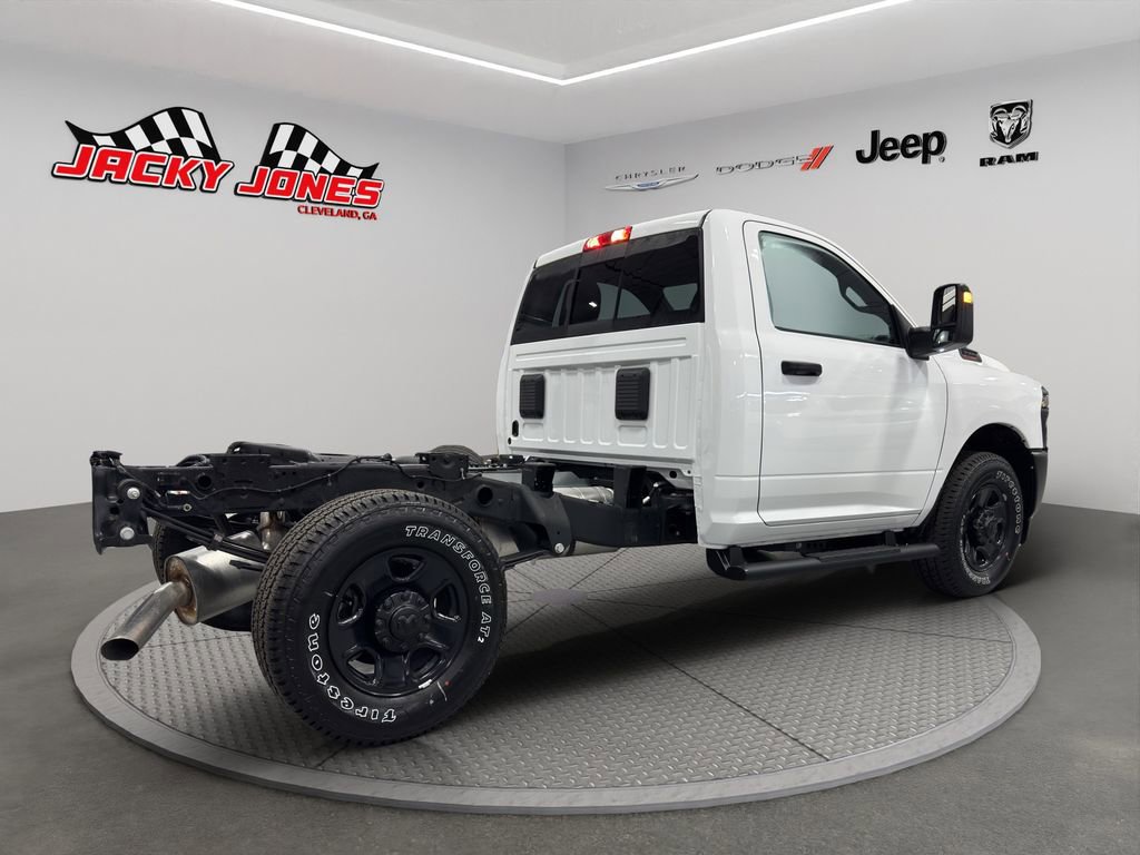 Used 2025 RAM 3500 Tradesman image 9