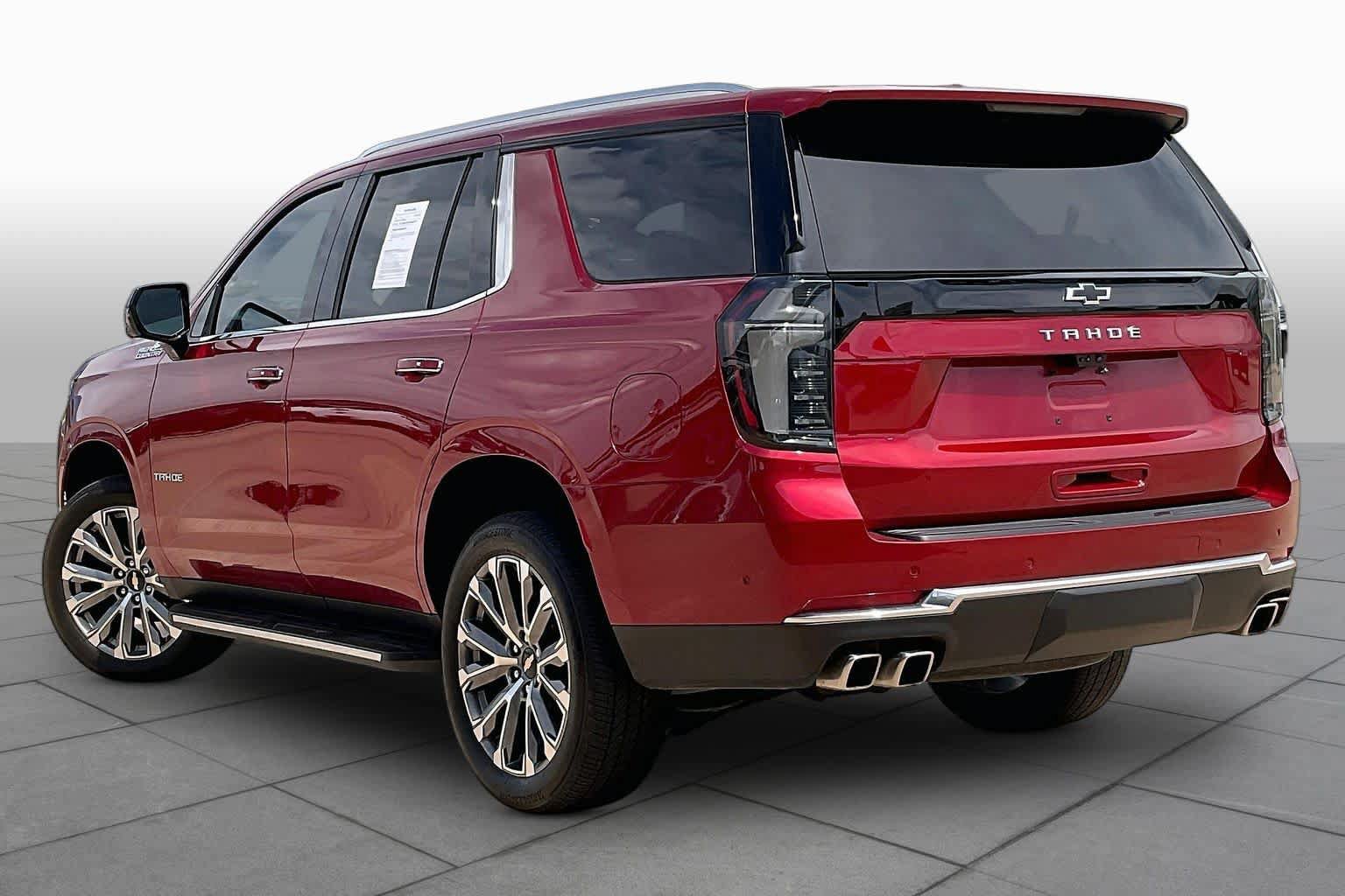Used 2025 Chevrolet Tahoe High Country AWD/4WD image 32