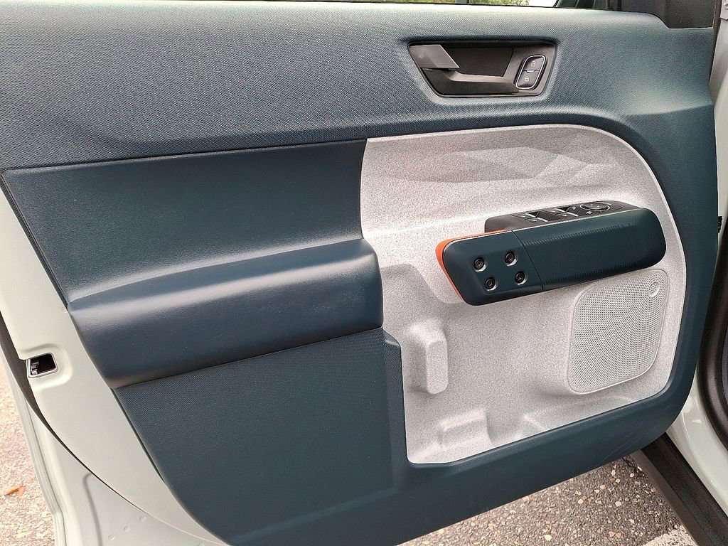 Used 2023 Ford Maverick XLT image 14