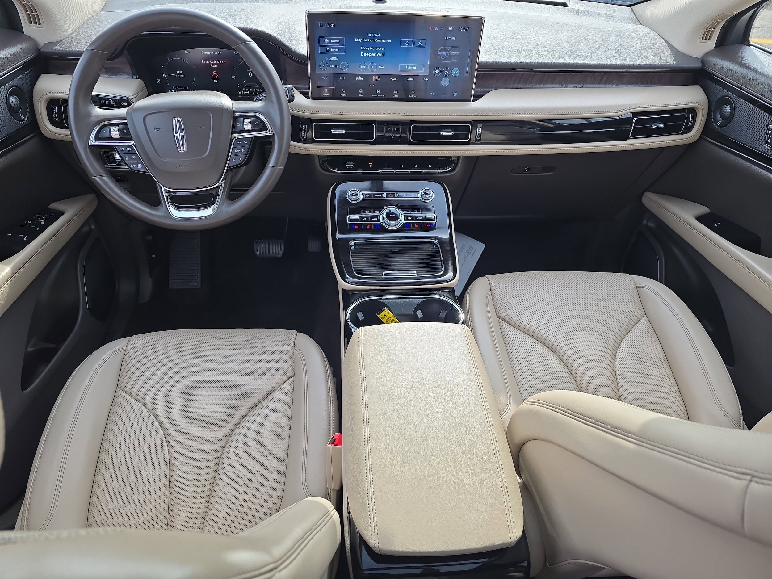 Used 2022 Lincoln Nautilus Reserve image 12
