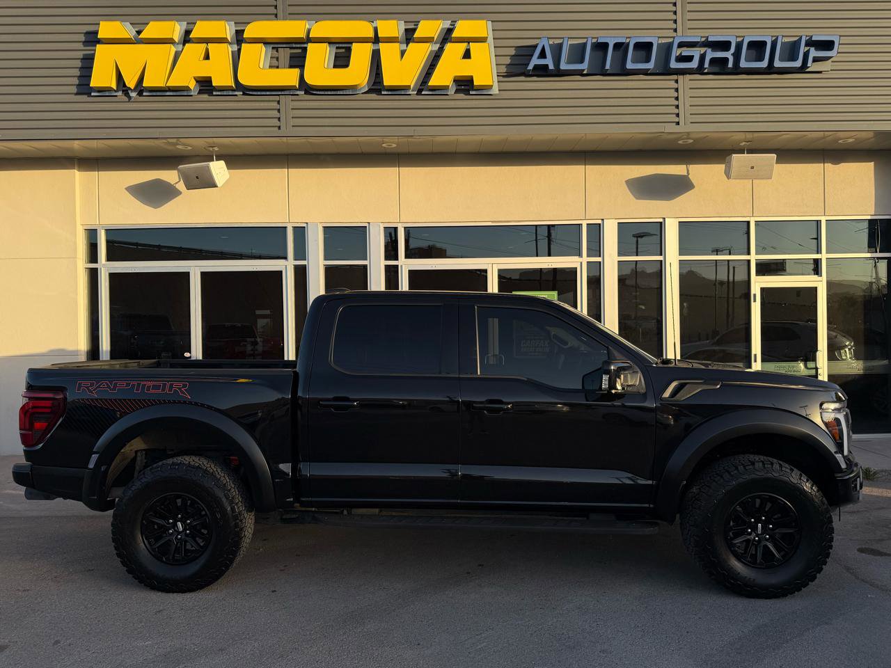 Used 2025 Ford F150 Raptor image 1