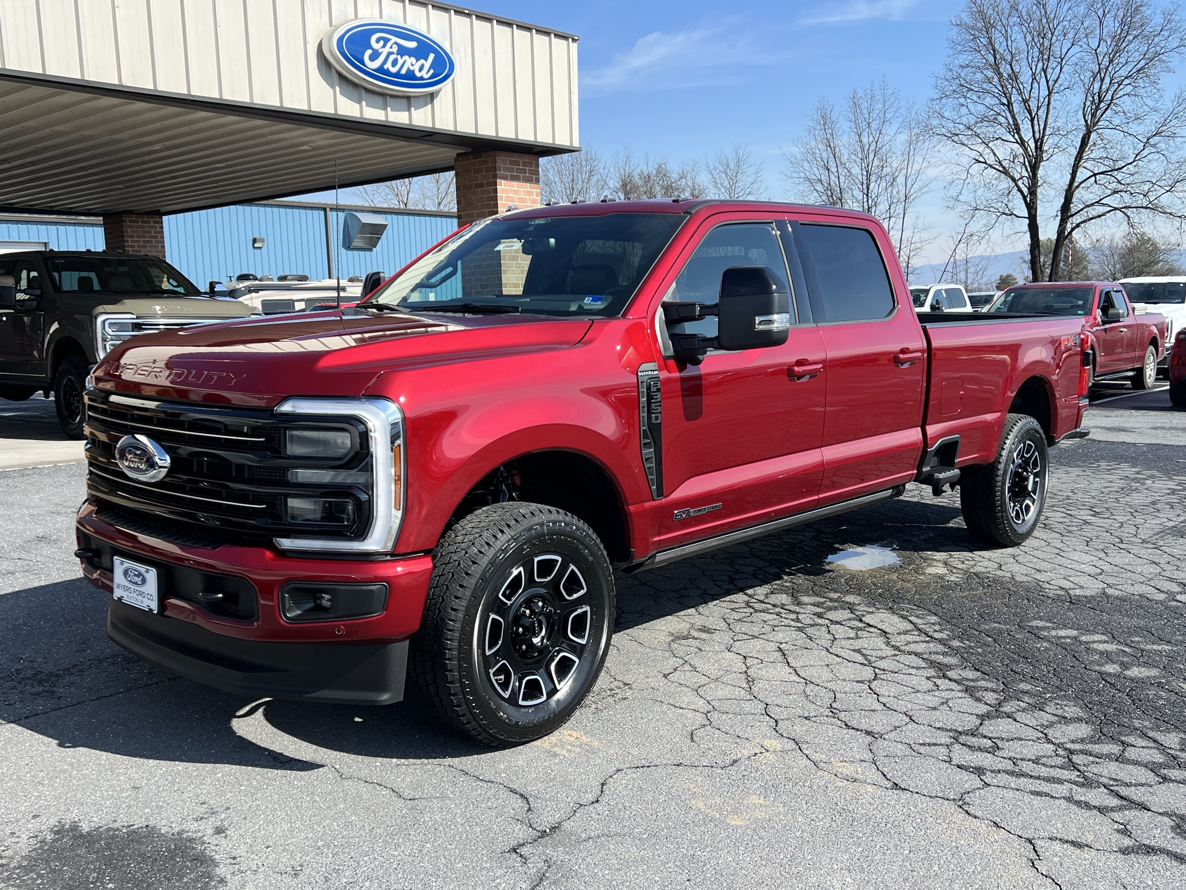 New 2026 Ford F350 Platinum w/ FX4 Off-Road Package AWD/4WD image 2