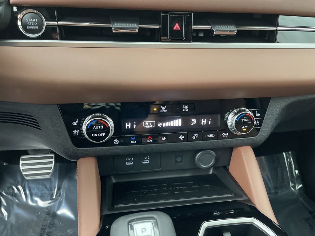 New 2026 Mitsubishi Outlander SEL image 16