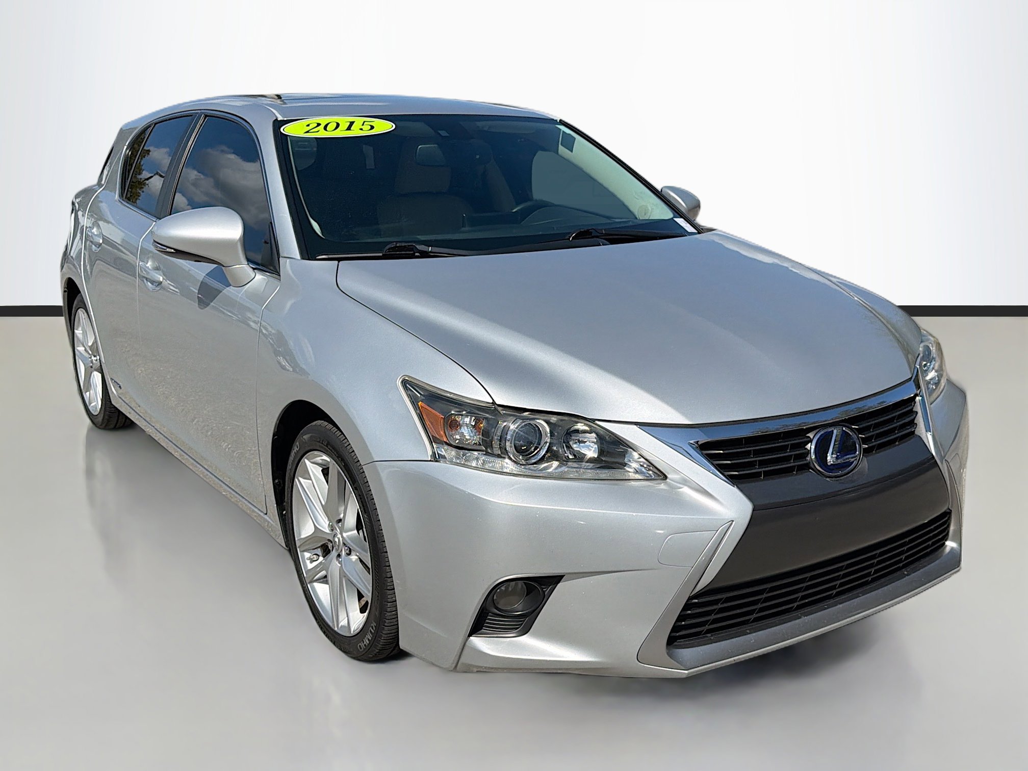 Used 2015 Lexus CT 200h w/ Navigation Package image 1