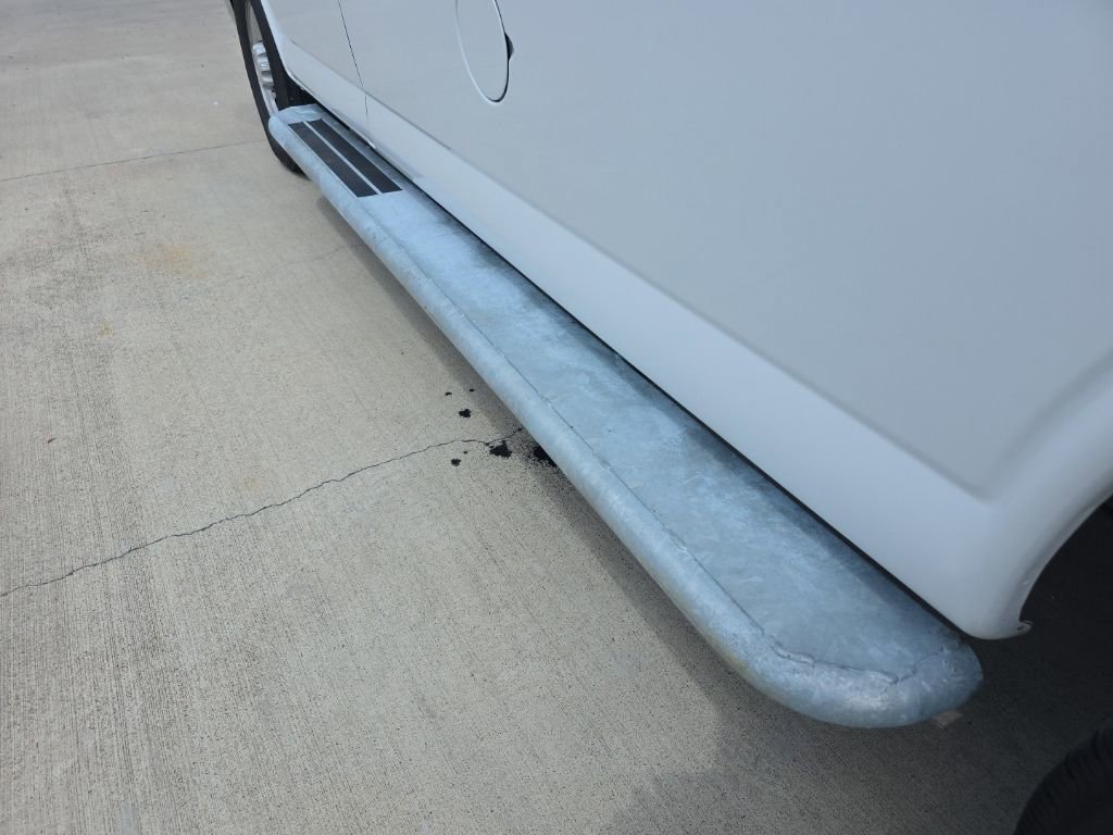 Used 2024 Chevrolet Express 2500 w/ Driver Convenience Package image 9