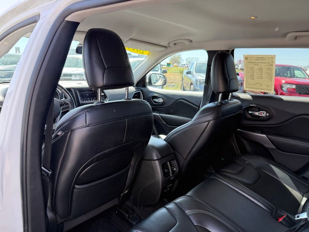 Used 2019 Jeep Cherokee Latitude Plus image 10