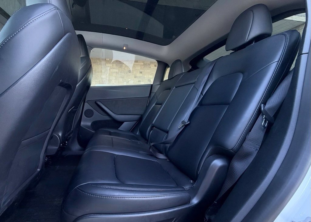 Used 2023 Tesla Model Y Long Range AWD/4WD image 16