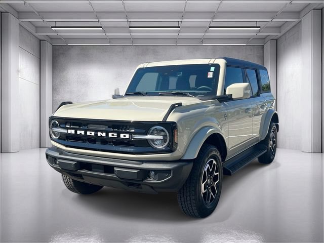 Used 2025 Ford Bronco Outer Banks AWD/4WD image 7