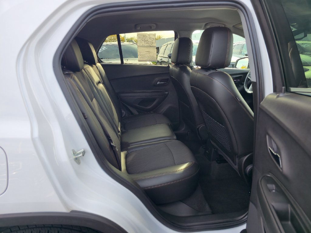 Certified 2019 Chevrolet Trax LT w/ LT Convenience Package FWD image 24