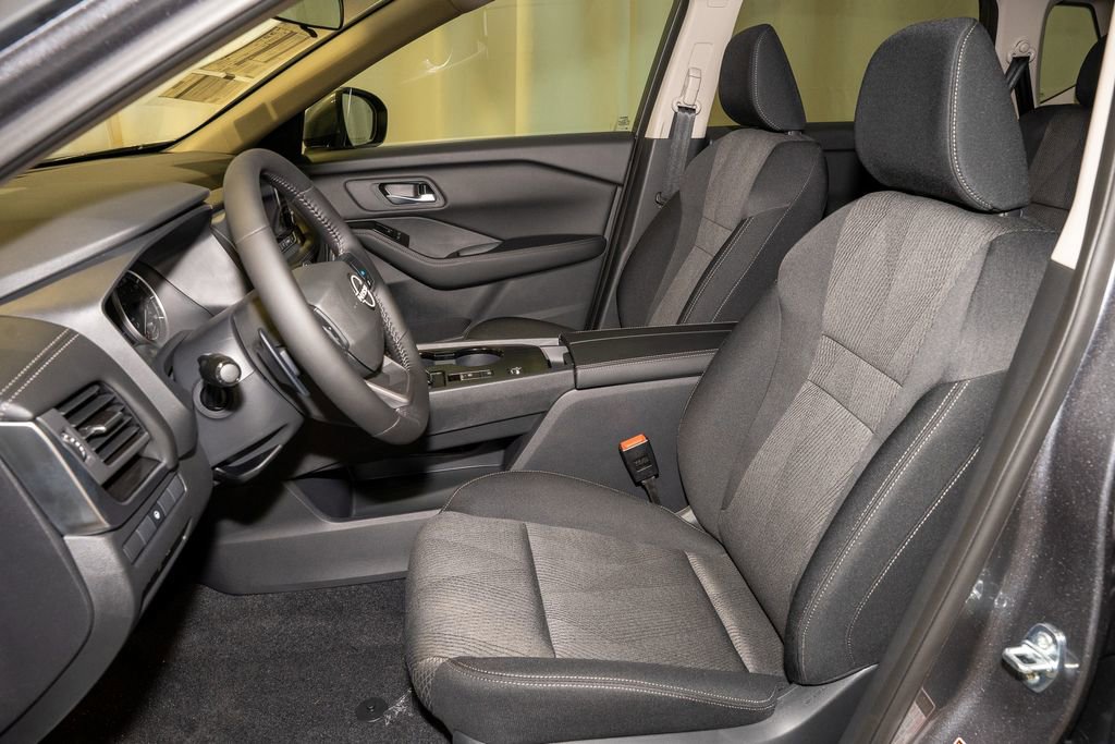 New 2026 Nissan Rogue SV image 18