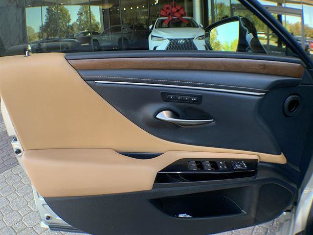 Certified 2025 Lexus ES 350 w/ Premium Package FWD image 13