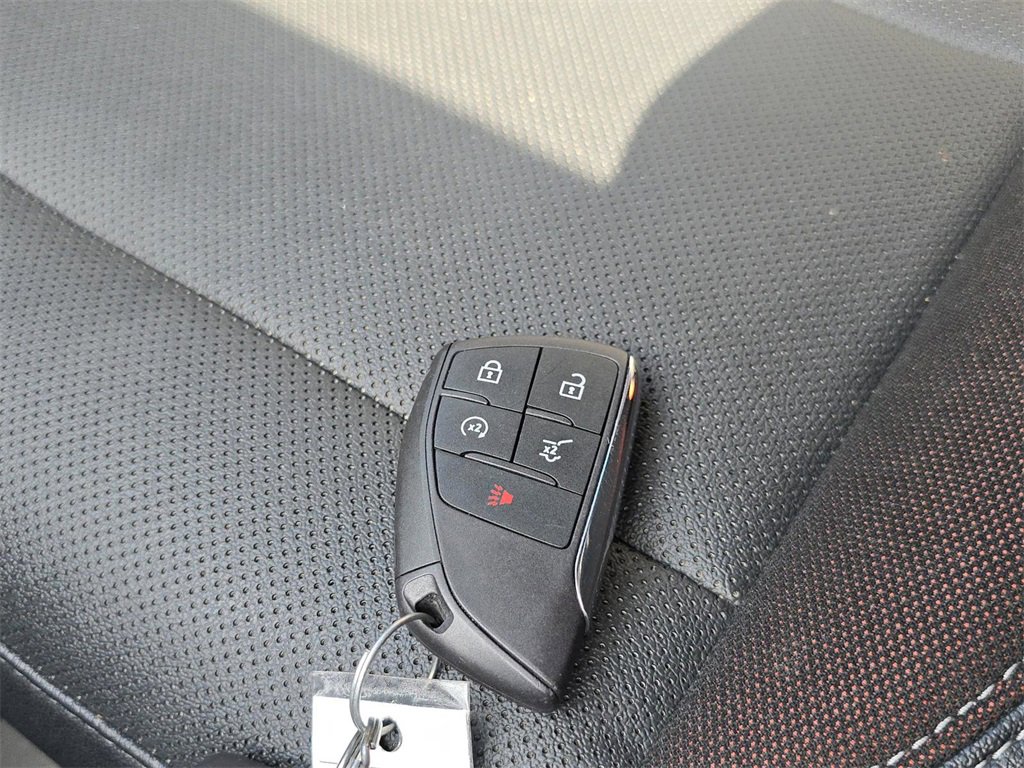 Used 2024 Chevrolet Equinox EV RS w/ LPO, Active Package image 31