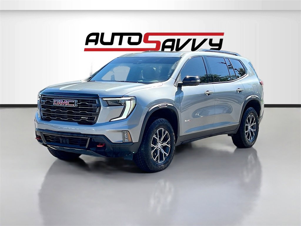 Used 2024 GMC Acadia AT4 w/ Luxury Package image 3