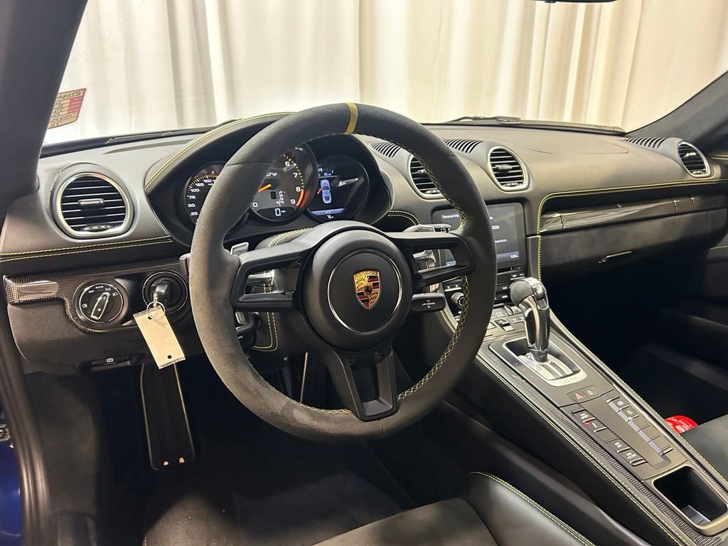 Used 2022 Porsche 718 Cayman GT4 RWD image 4