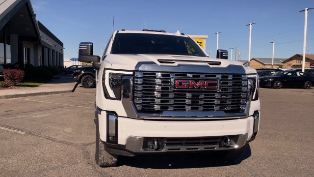 Used 2026 GMC Sierra 3500 Denali w/ Denali Reserve Package AWD/4WD image 5