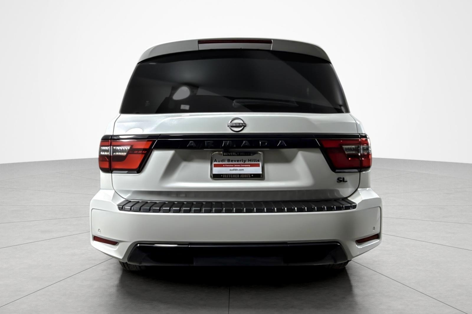 Used 2022 Nissan Armada SL w/ Midnight Edition Package image 4