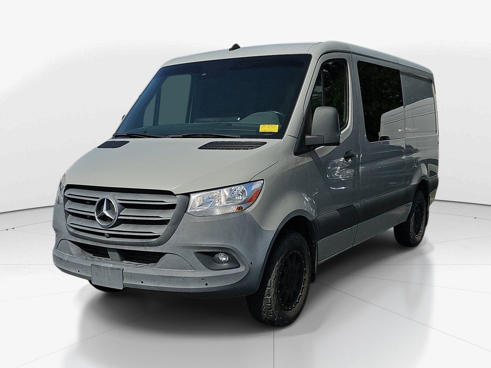 Used 2021 Mercedes-Benz Sprinter 2500 image 7