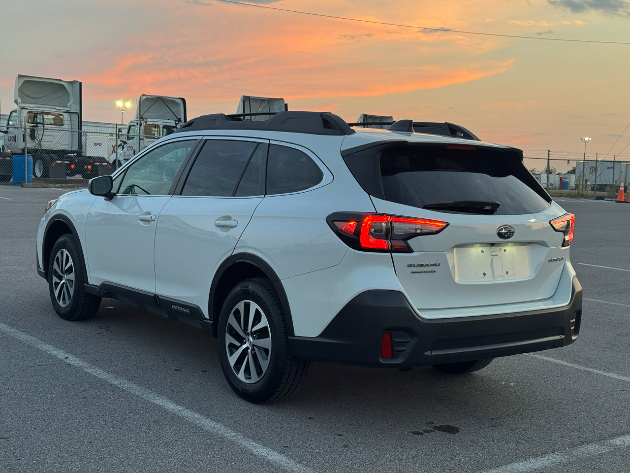 Used 2022 Subaru Outback Premium image 5