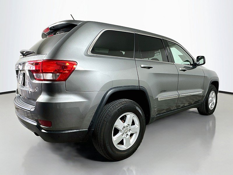 Used 2013 Jeep Grand Cherokee Laredo AWD/4WD image 7