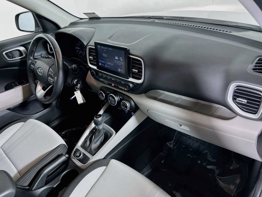 Used 2021 Hyundai Venue SEL w/ Cargo Package FWD image 25