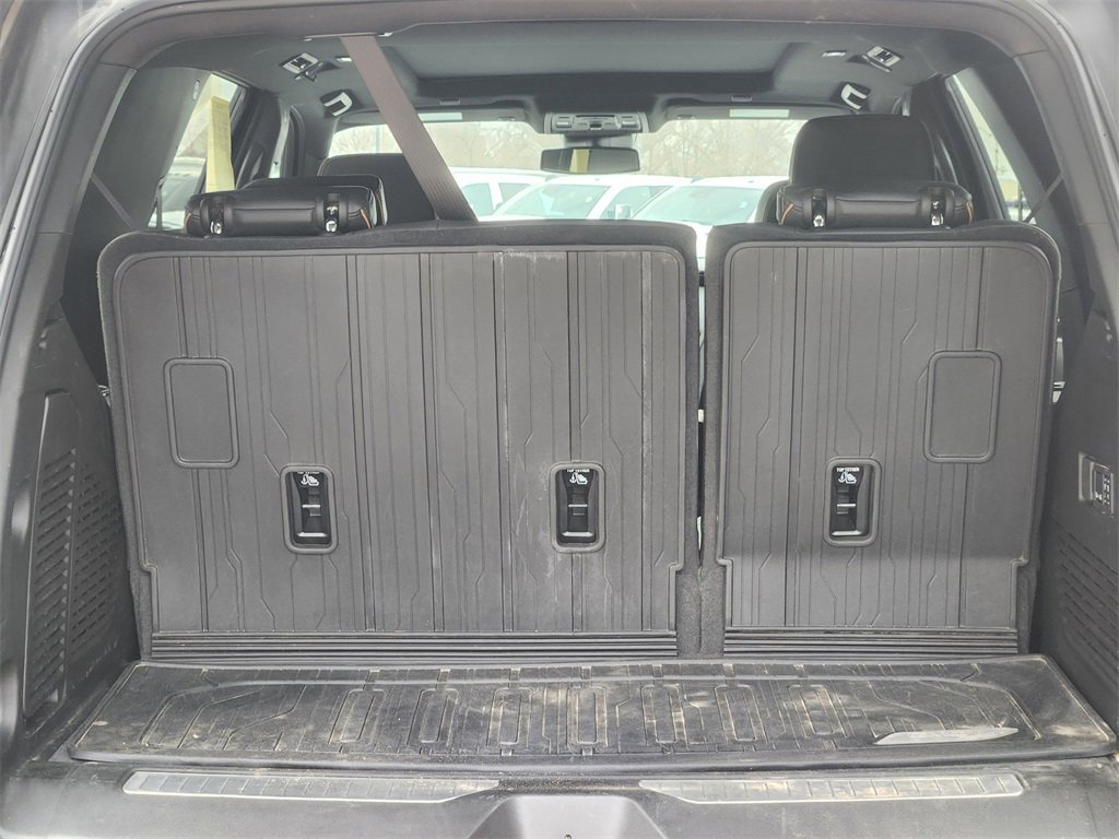 Used 2024 GMC Yukon AT4 w/ AT4 Premium Plus Package image 12