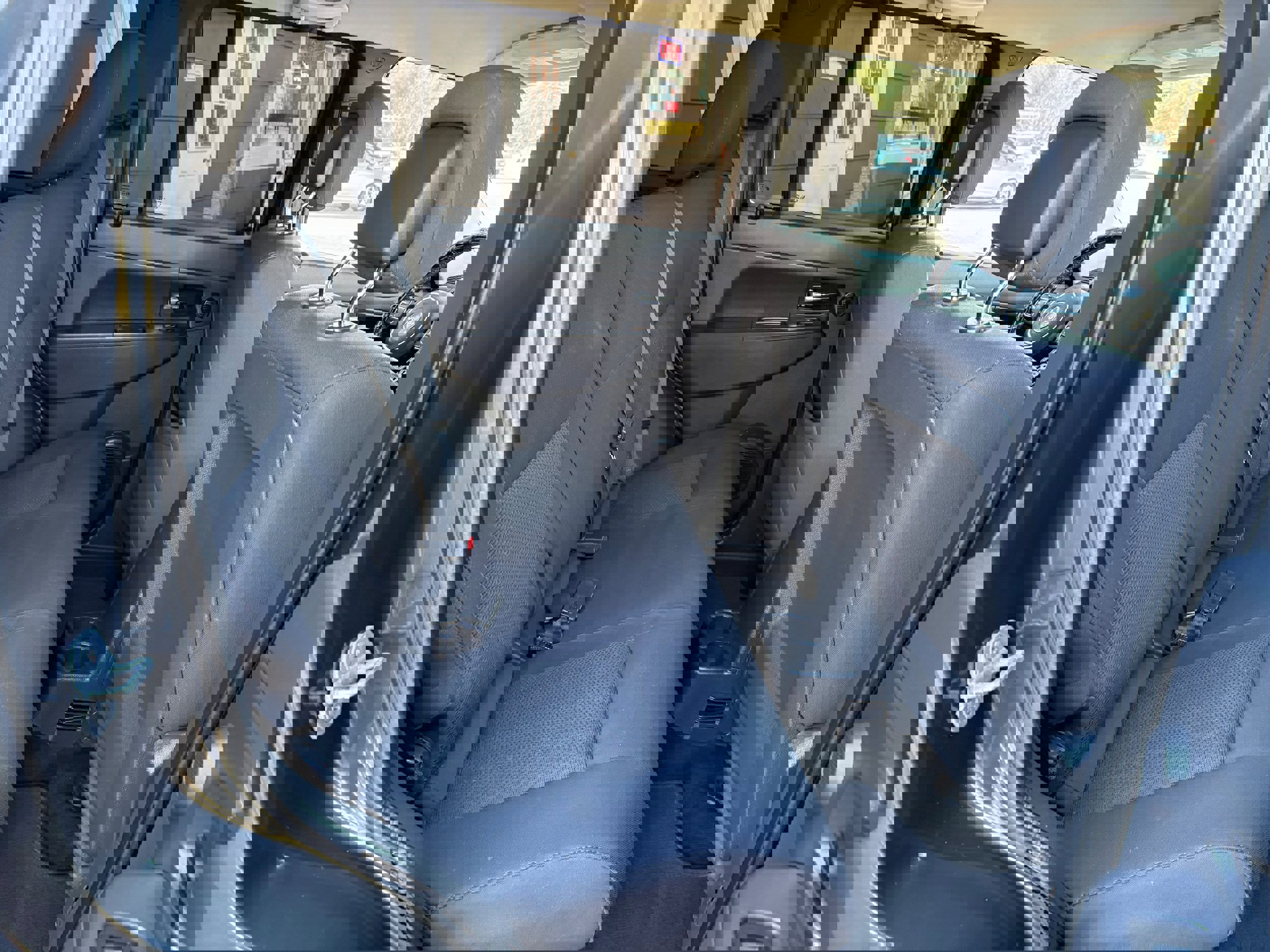 Used 2011 Jeep Liberty Sport image 19